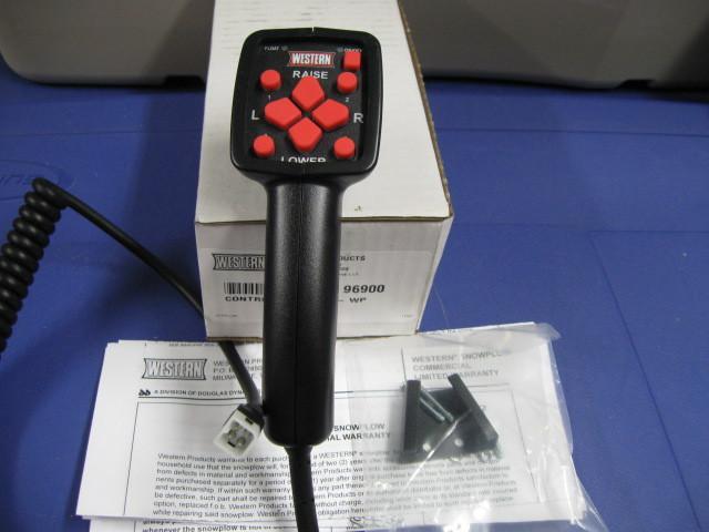 Western fisher hand held snow plow control 96900- new hts controller with mount