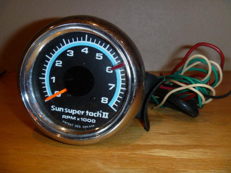 Vintage 1980's automotive sun super tach ii, blue line, 8000 rpm 