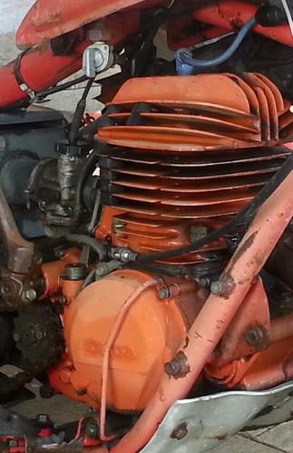 1983 honda 250r engine, good compression original three wheeler motor