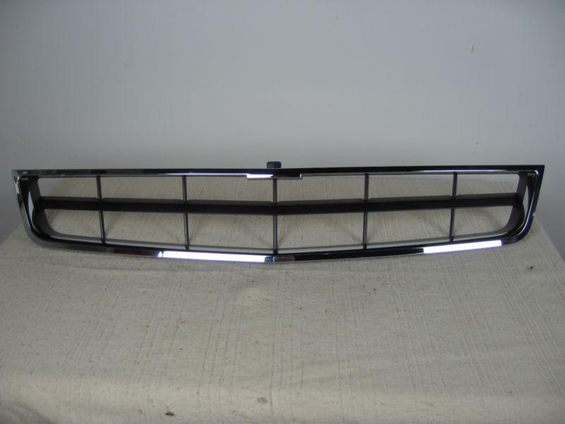 New oem 08 09 10 11 12 13  chevy tahoe hybrid lower grille gm 15290978