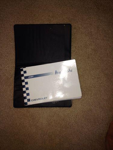 2004 chevrolet owners manual with case