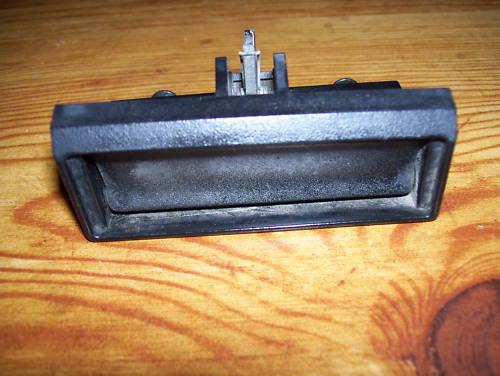 88-94 gmc chevy silverado glove box door  latch handle suburban sierra w/t 93 92