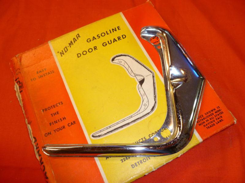 1951-53 packard nos gas door guard
