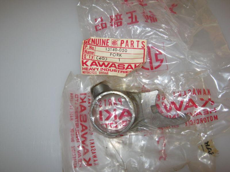 Nos kawasaki transmission shift fork f6 f7 76-78 ke175 76-79 kd175 13140-050