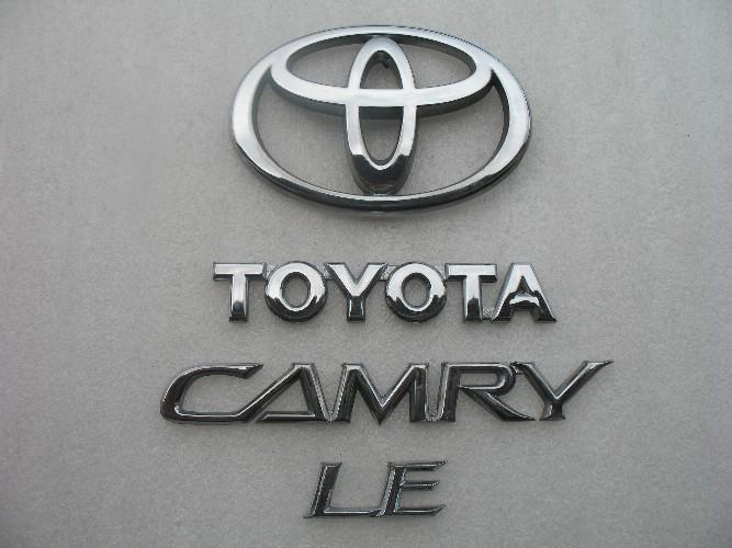 2002 toyota camry le rear trunk chrome emblem logo badge symbol sign 03 04 05 06