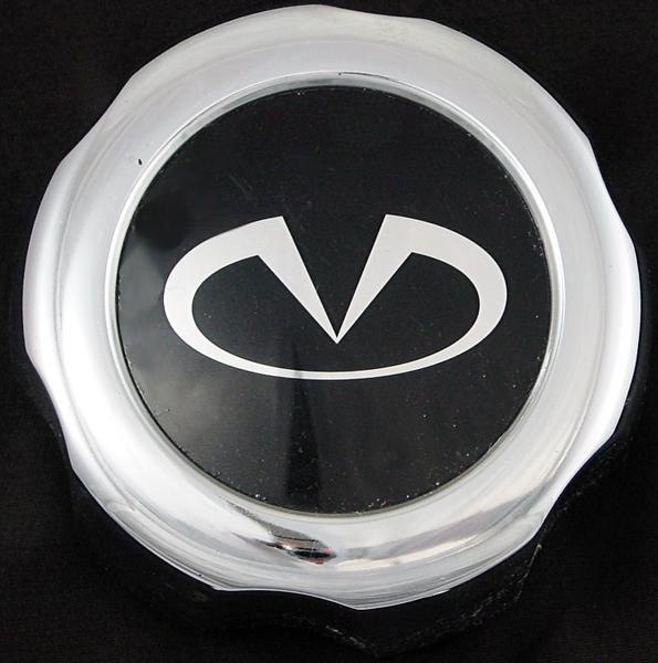 '97 98 99 00 01 02 infiniti qx4 chrome 73649 center cap part # 4031589p15 used