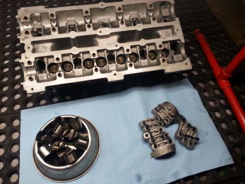 Ford focus zx3                                          cylinder head complete
