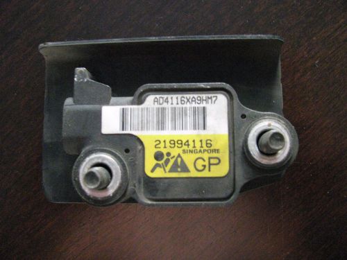 Pontiac grand prix front air bag sensor fits 2006-2008  plug is 2008