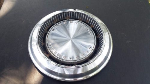 15&#034; oldsmobile chrome hubcap hub cap vintage class original vintage