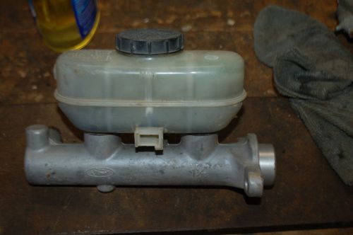 D2-2 ford brake master cylinder with tank tokico nice ready to use free ship
