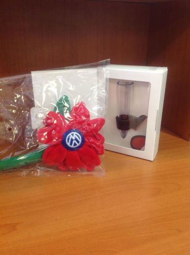 Volkswagen vw new beetle plush red daisy and vase