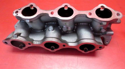 2003-2005 infiniti fx35 oem plenum plate lower intake manifold assembly