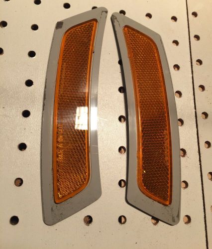 Bmw 6 series f12 front bumper side reflector marker light lh  and rt oem factor