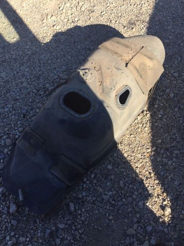 Gas tank toyota tacoma 94-00 4 cil.  local pick up only