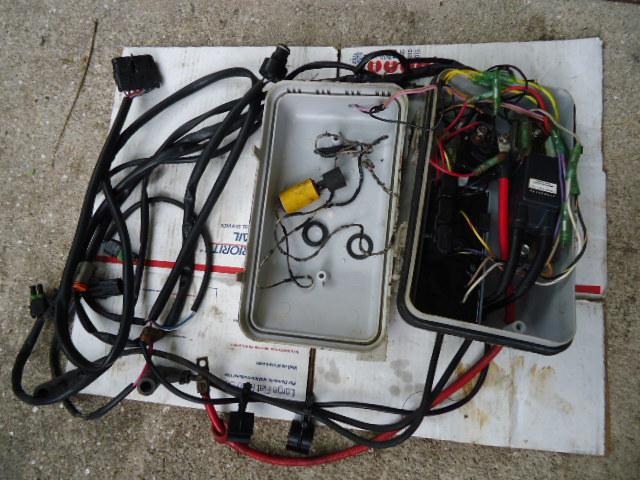 Sea doo mpem electrical box assembly complete 1998 sea doo gts 720 717 good one