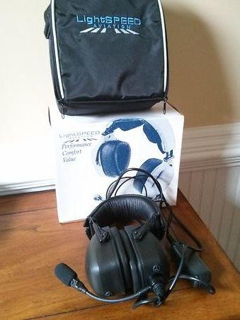 Lightspeed qfr xcc aviation headset with case & box, great condition