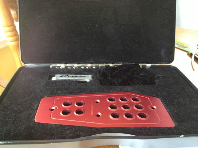 Ichibahn red accelerator pedal cover