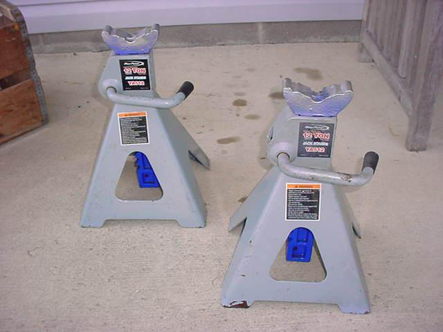 Blue point jack stands (2) - 12 ton capacity (per pair) - #ya 512