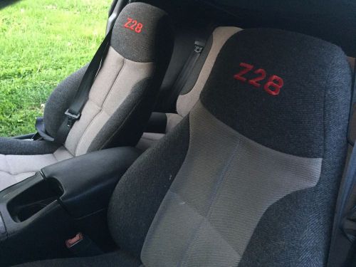 93-02 camaro z28 ss grey cloth front and rear seats z28 embroidered