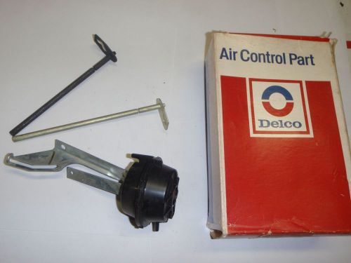 Nos gm delco air conditioning vacuum motor &amp; arm 76 77 cadillac 1976 1977