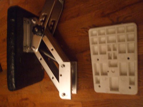 Outboard motor mount mounting bracket   very sturdy  30 hsp