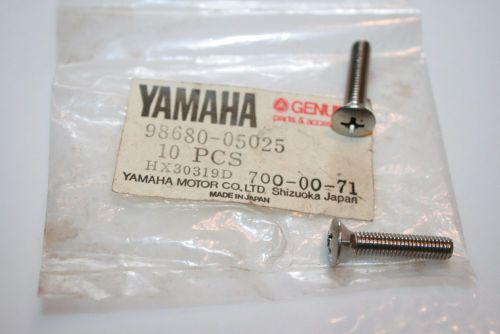 2 nos yamaha screws 98680-05025 outboard marine lower unit screws
