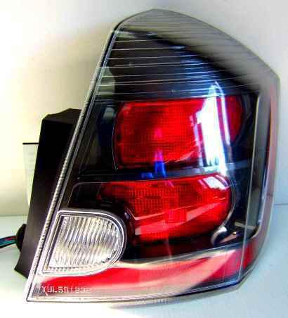 10 11 12 sentra se-r rh passenger tail lamp light oem