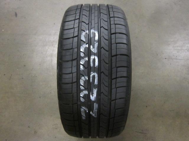 One nexen classe premiere cp672 245/40/18 tire (z23323) 9/32 