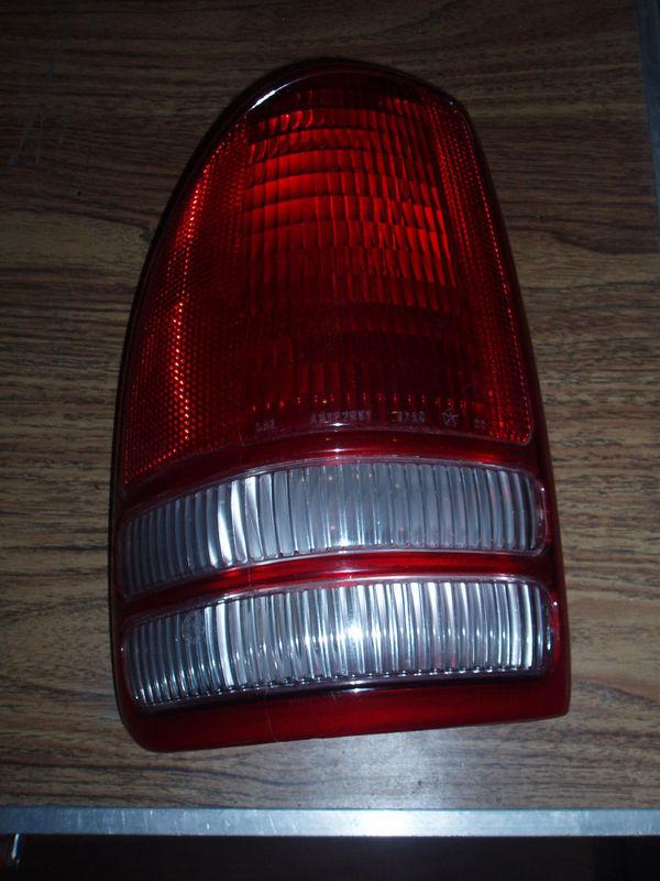 1997-04 dodge dakota tail light - choice of left or right driver passenger side