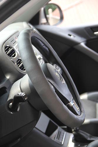 Fit hyundai kia subaru leather steering wrap wheel cover 58002 circle cool gray
