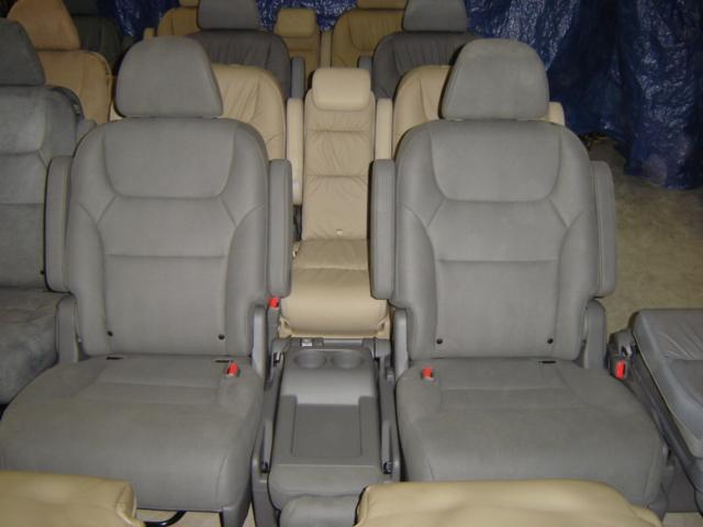  leather bucket seats - gray leather ,, 
