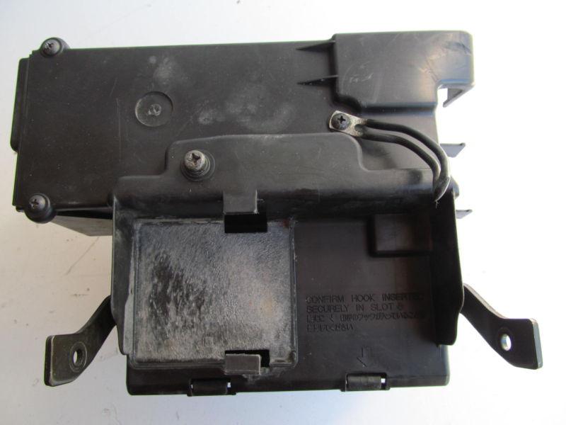 2004 04 honda shadow aero vt750 vt 750 battery box tray