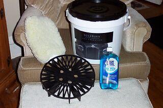 Solebury automotive car wash kit-includes bucket-nice!!