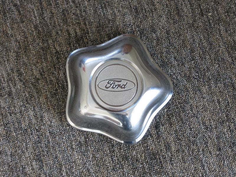 Factory ford center cap, fits on ranger and explorer vehicles