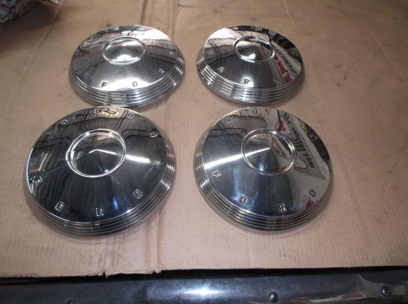 Used set of ford hubcaps 1961-62 galaxy & starliner perfect condition 