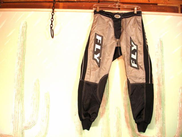 Fly 805 silver black atv mc mx otorcycle pants youth 26 hip pads nwot