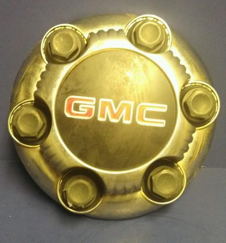 Gmc 6 bolt hubcap oem 9596667 