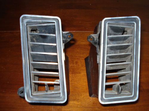 70 71 72 oldsmobile cutlass 442 dash end vents  with bezels gm    t1