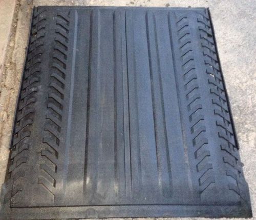 02-13 chevrolet avalanche cadillac escalade ext rear bed cargo rubber mat liner