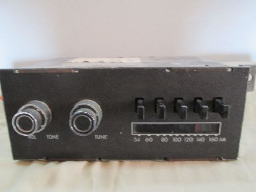 Used vintage chrysler radio serial # 093398  mopar model # 350123