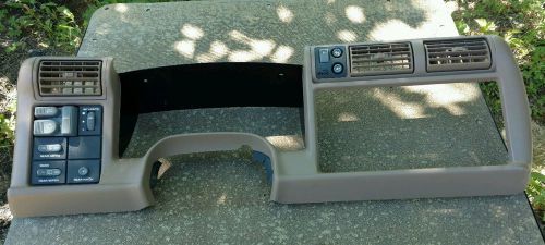 Chevy s-10 blazer/jimmy radio dash gauge bezel w/ 4x4 switch (tan)oem 1996,1997