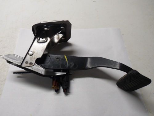 2004 04 05 06 nissan maxima se brake pedal lever stop assembly