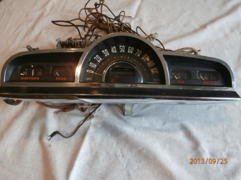 1951 pontiac chieftain dash gauges