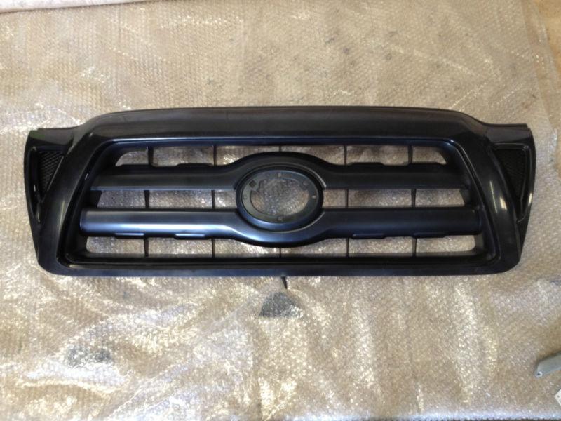 2005-2008 toyota tacoma front grille pre x runner replacement new aftermarket!!!