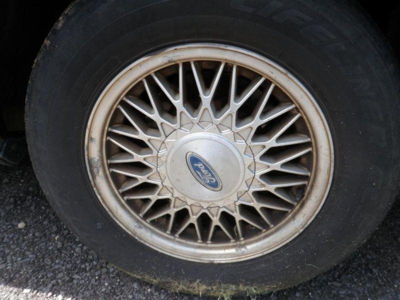 92 ford crown victoria 15x6 spoke design used oem alloy wheel 132792