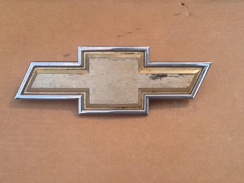 Vintage chevy emblem gold rare