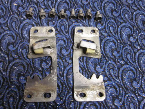 Oem 1964 chevrolet chevy c10 truck door striker latches with bolts #5423 &amp; 5424