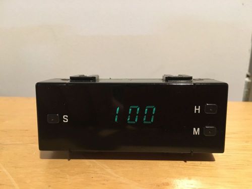 98-02 subaru forester top digital clock