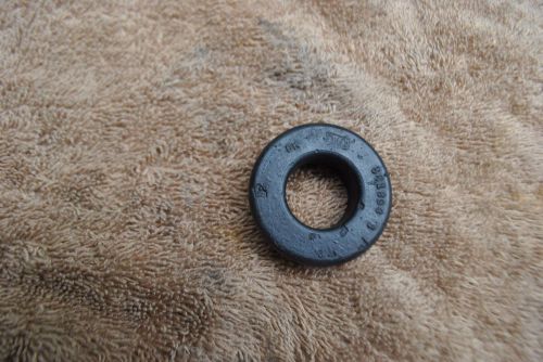 65 66 67 68 nos 289 302  &amp; hypo pcv valve grommet original ford 381898-s mustang