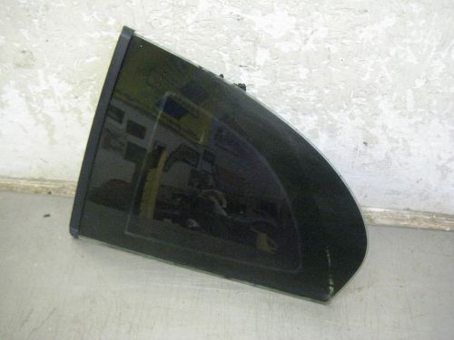 99-04 ford mustang gt cobra lh driver side rear 1/4 glass 00 01 02 03